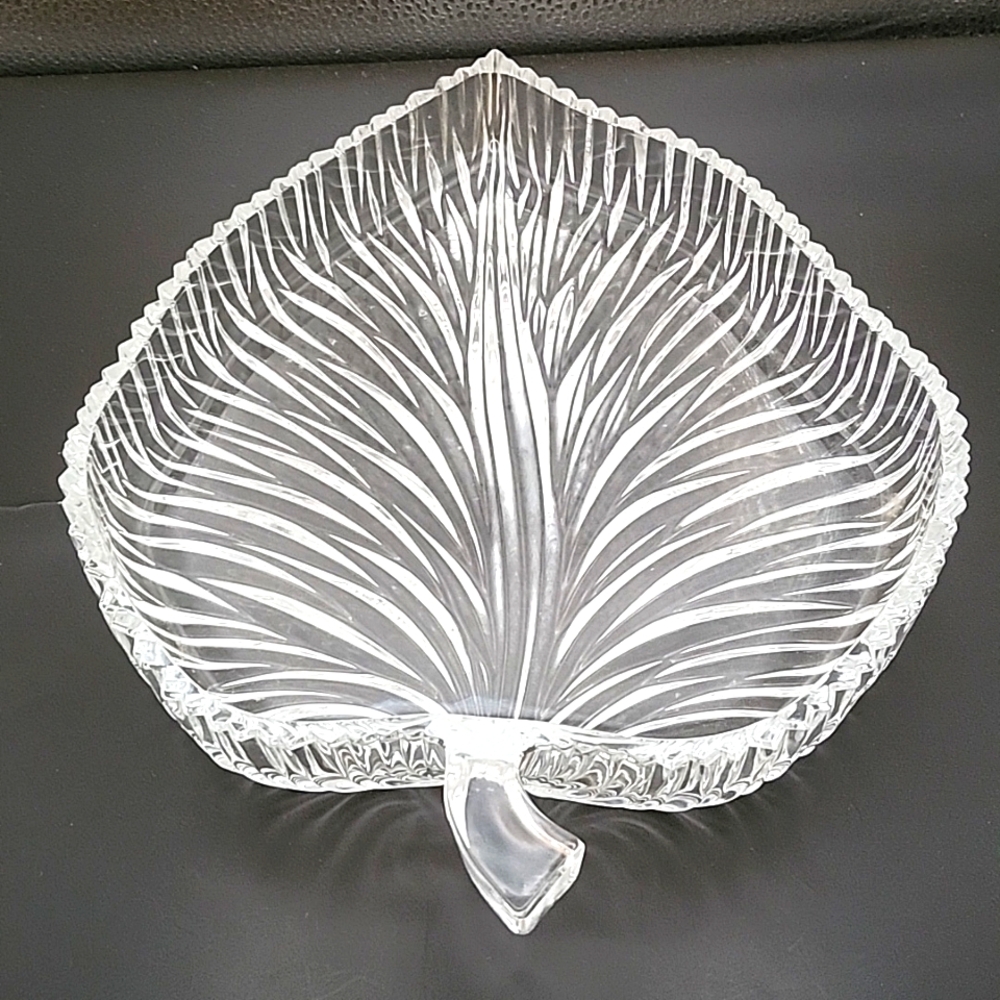 Vintage Glass Leaf Serving Bowl/Tray